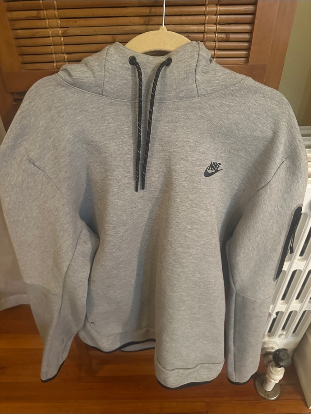Nike Men’s Light Gray Tech Pullover Hoodie with Black Drawstrings